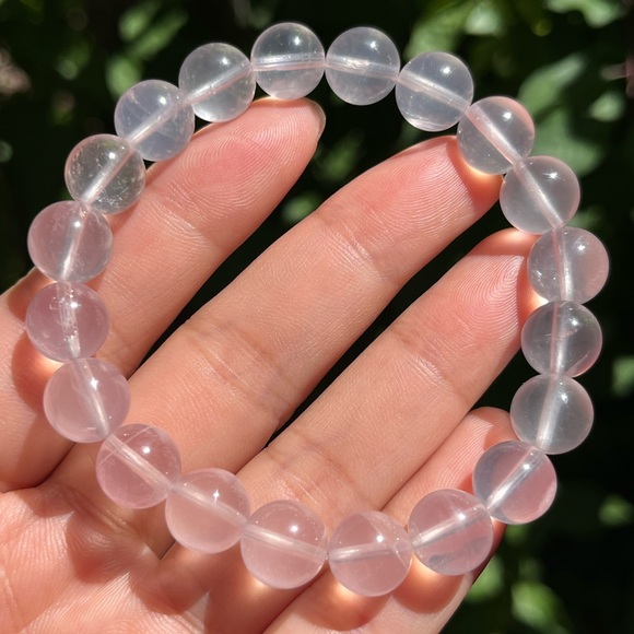 10mm stretchable high‎ quality clear rose quartz bracelet - Picture 1 of 11